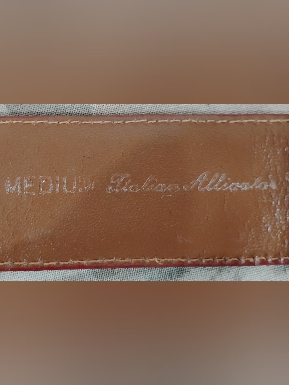 VINTAGE RED ITALIAN ALLIGATOR BELT - Picture 3 of 11
